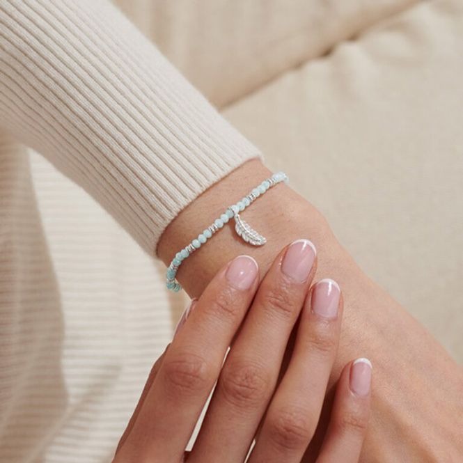 Hovedbilde Armbånd BOHO BEADS FEATHER blå Joma Jewellery
